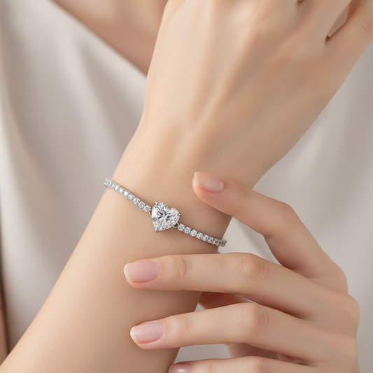 Diamond Heart Stream Bracelet