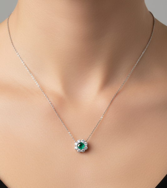 Queen's Whisper Necklace